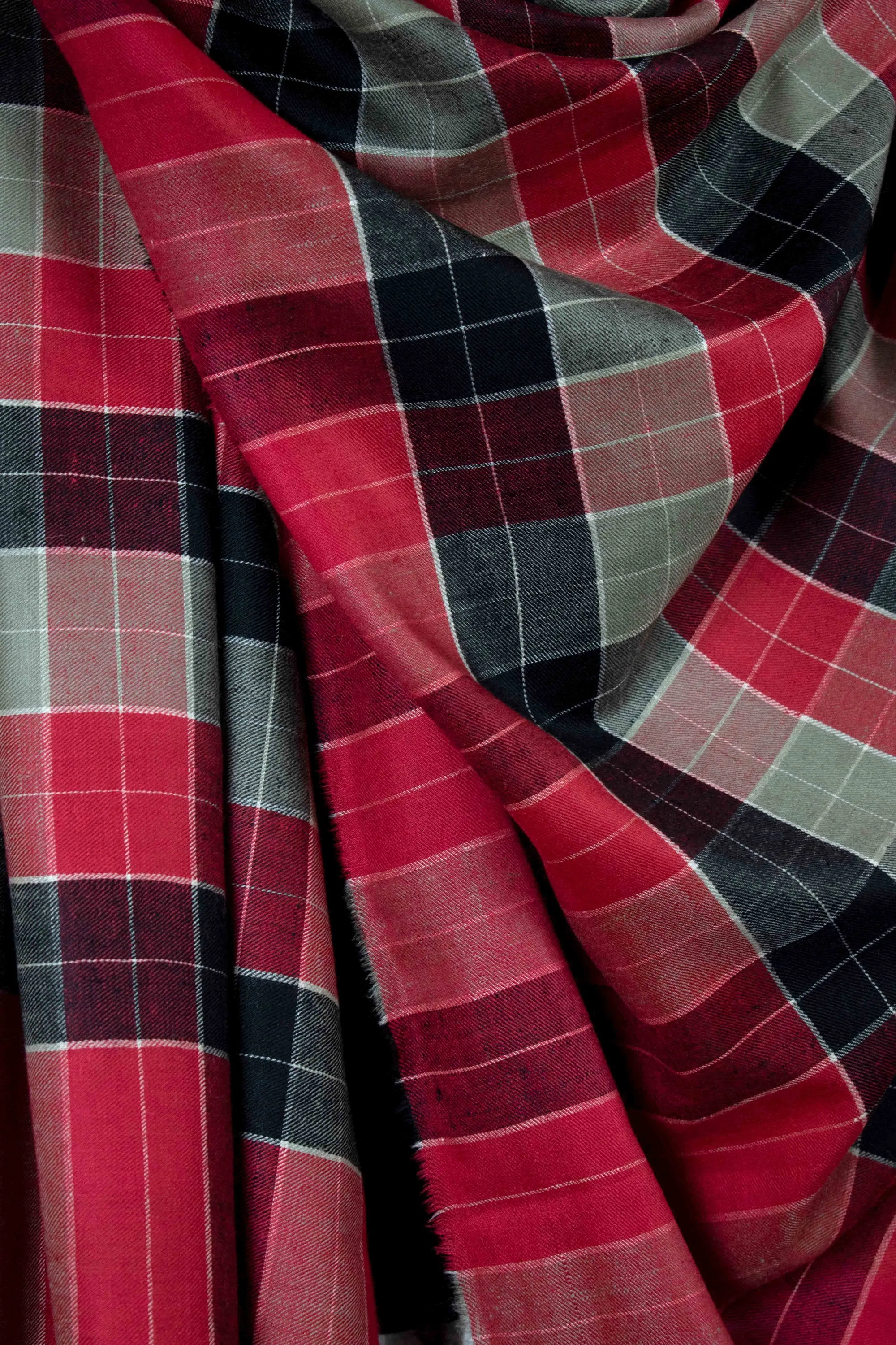 Checkster Pure Pashmina/Cashmere Shawl, Handwoven on Hand loom in Kashmir, Luxury, Masterpiece, Gift, King of Wool, Tight Weave