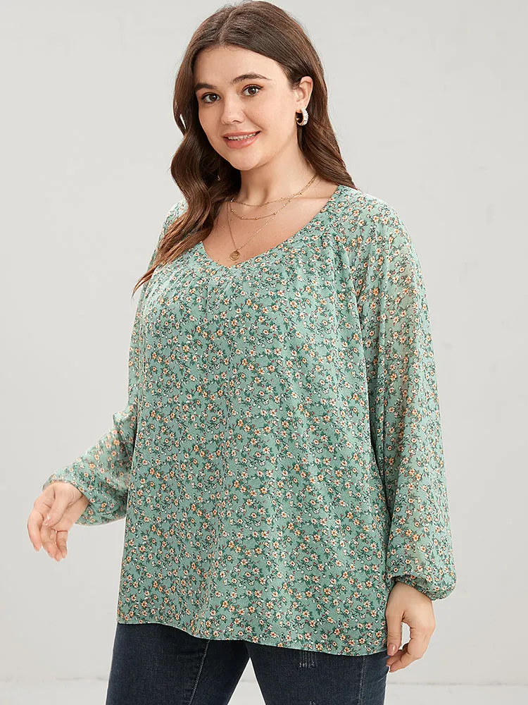 Ditsy Floral Lantern Sleeve V Neck Blouse