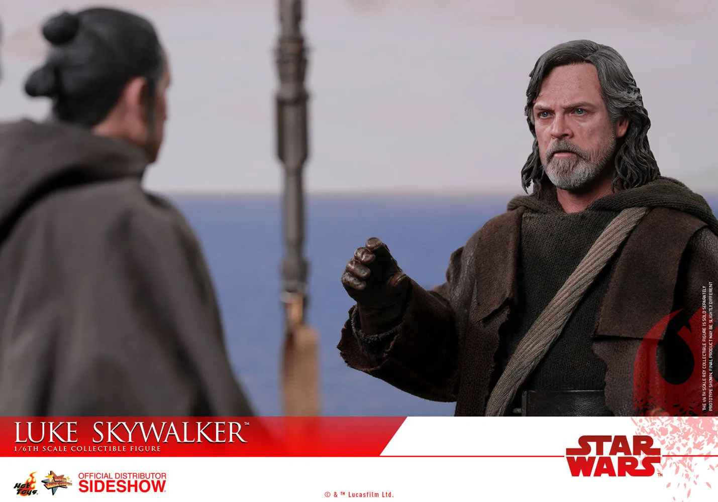 Hot Toys Luke Skywalker Star Wars: The Last Jedi - Movie Masterpiece Series - Sixth Scale Figure