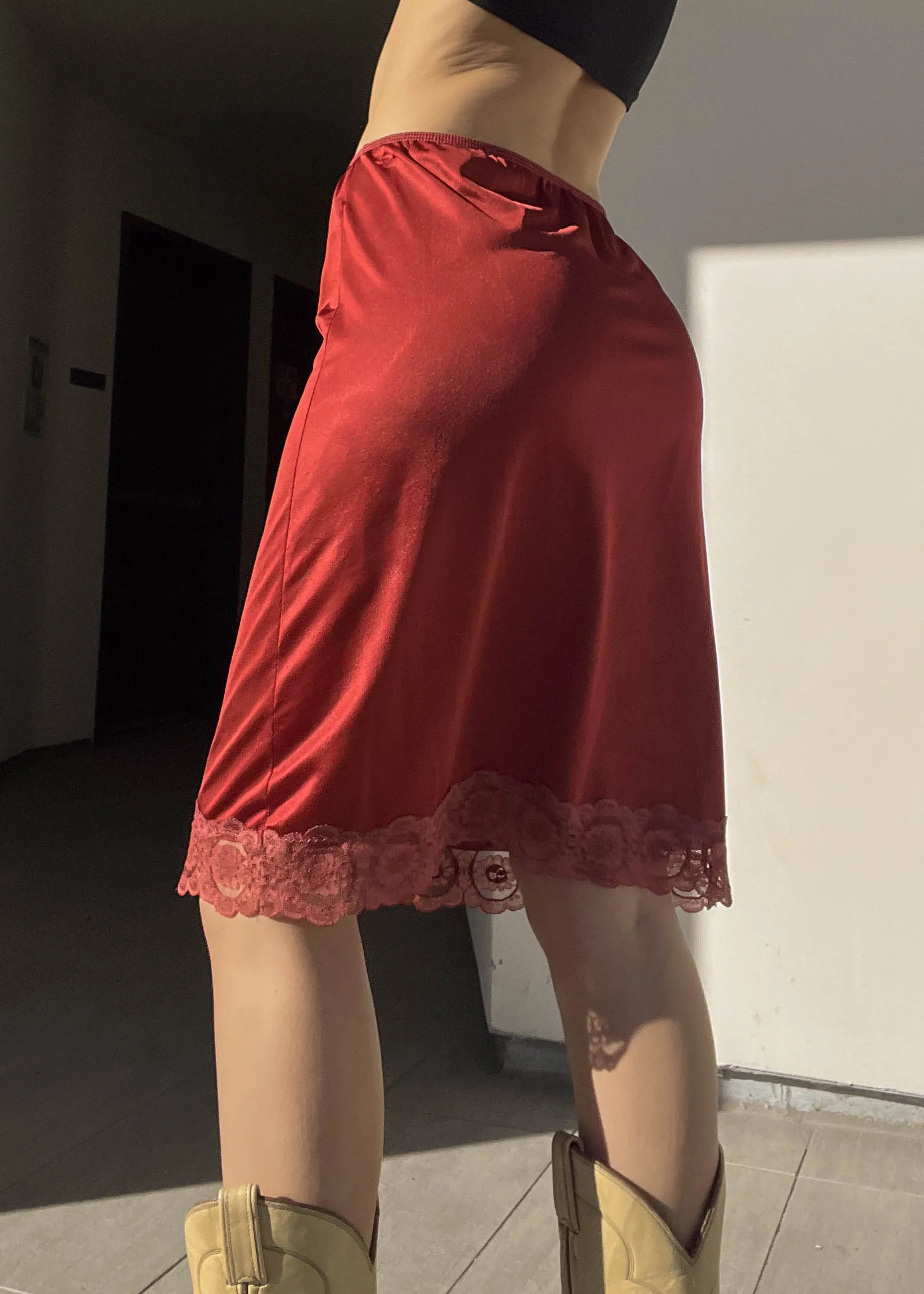 Kendall 80’s Midi Slip Skirt (S)