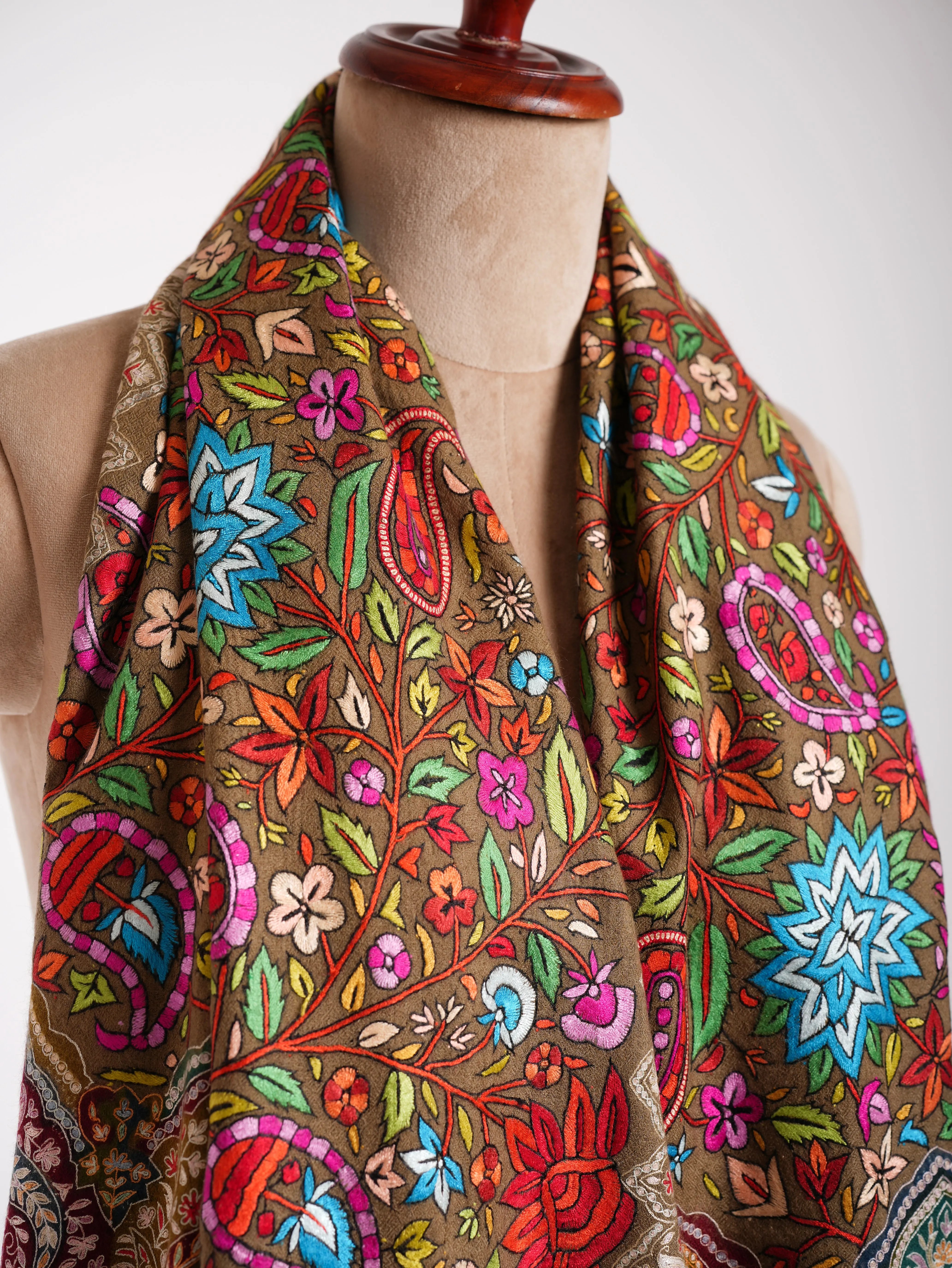 Papier-mâché and Kalamkari Fusion Pashmina Shawl Toosh Color