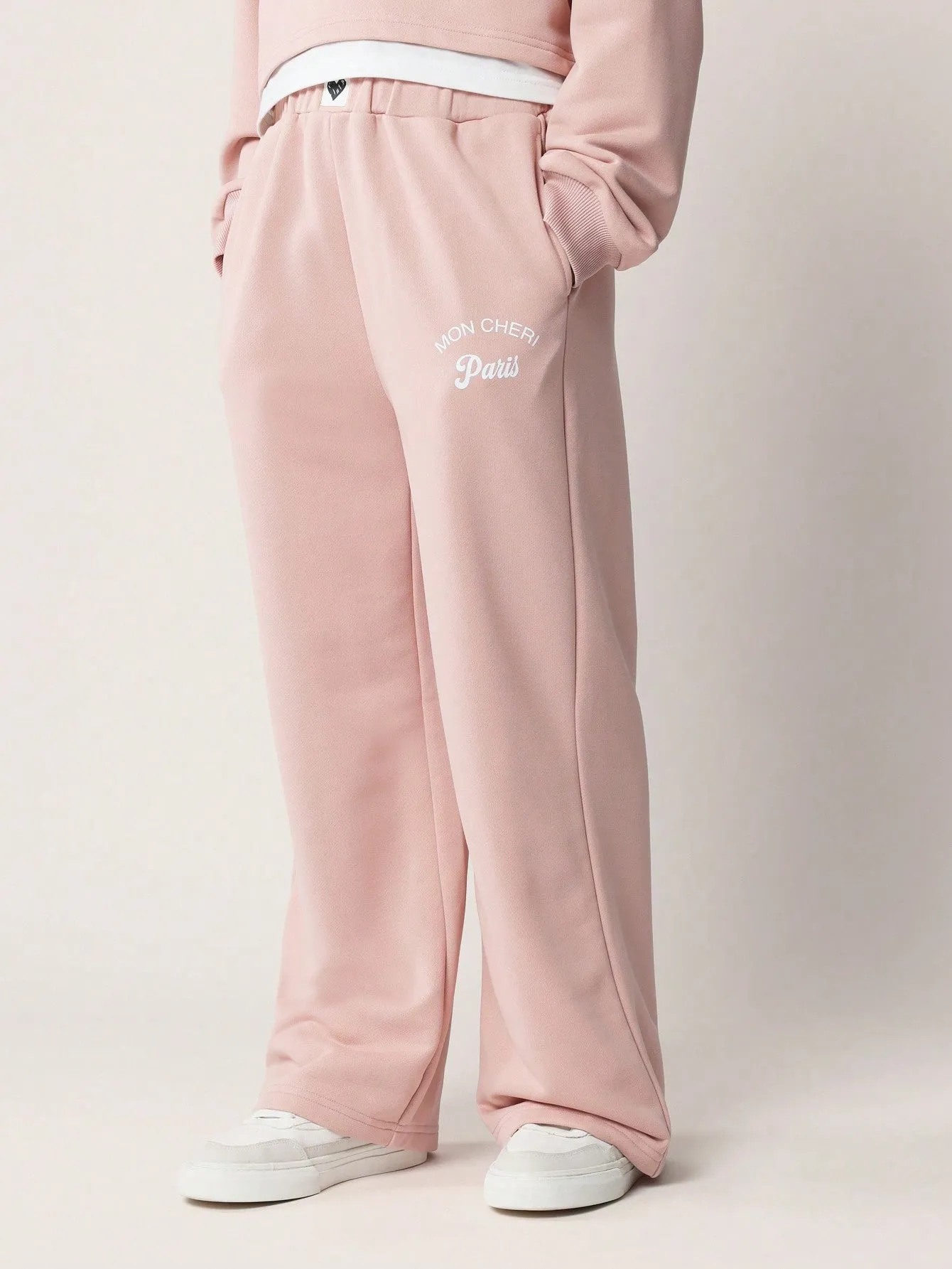 Tween Girls Comfy Cropped Double Layer Overhead Hoodie And Straight Fit Sweatpants With Graphic Print 2 Piece Set