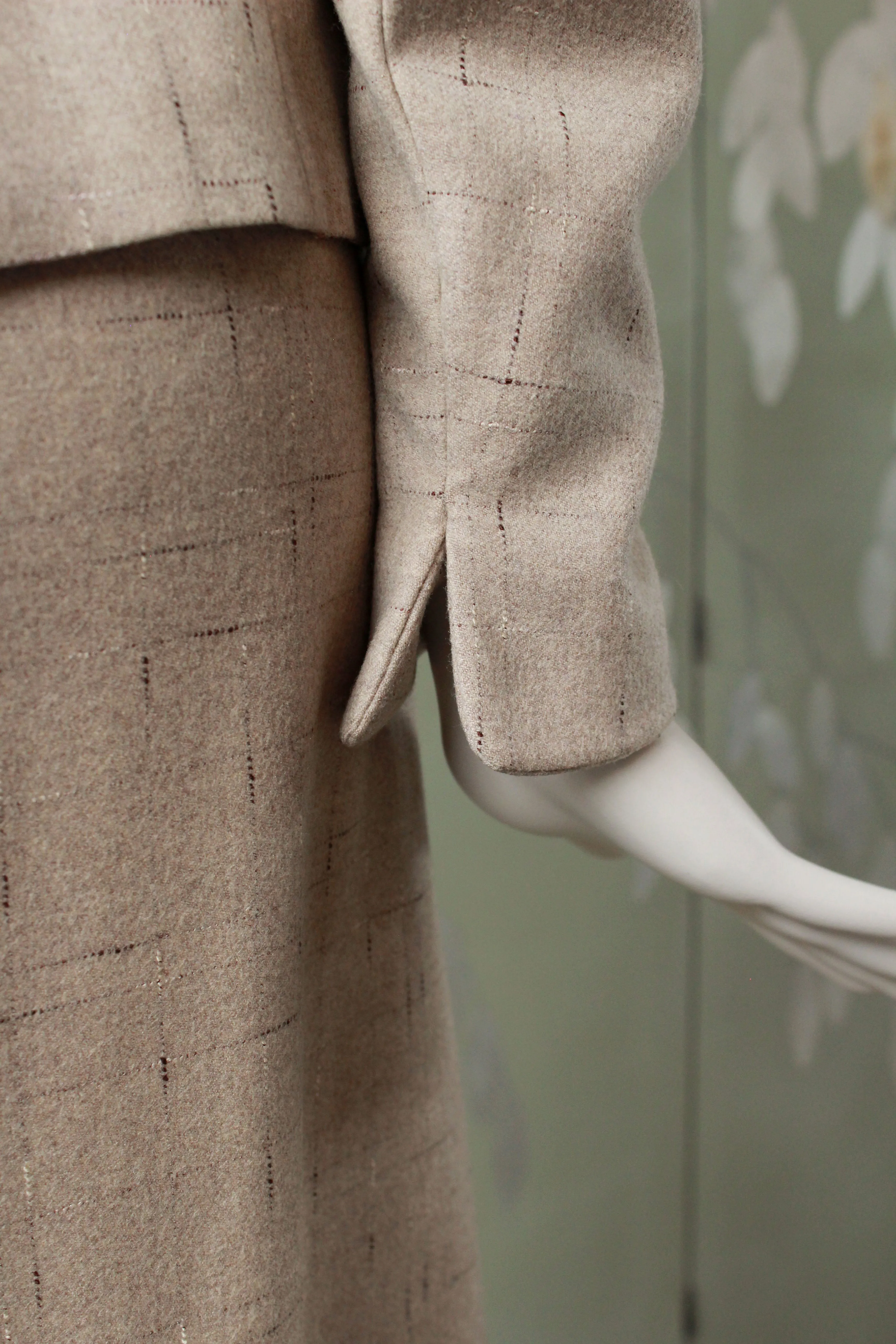 Vintage 1950s Cream Wool Fitted Skirt Suit Set, XS